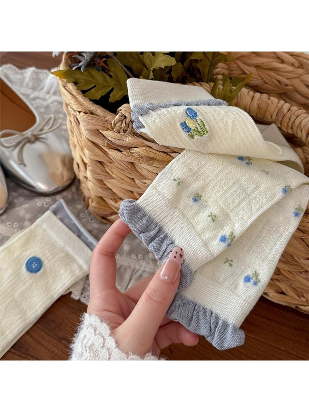 Rufia - Sweet Blue Print Ruffle Crew Socks