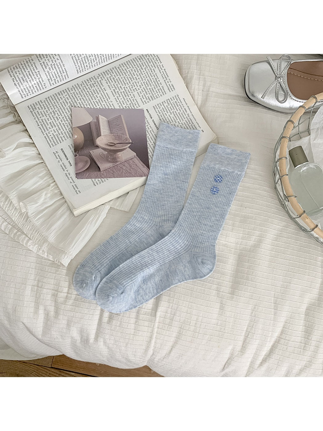 Rufia - Solid Color Button Detail Crew Socks