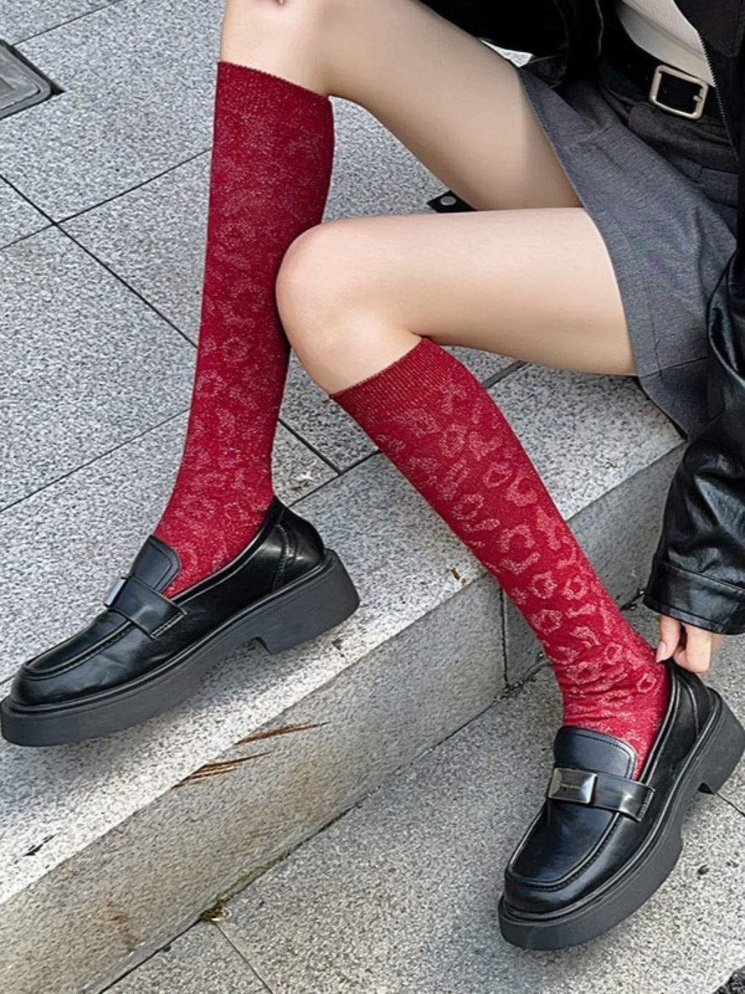 Rufia - Retro Solid Color Knee-High Socks with Embossed Print