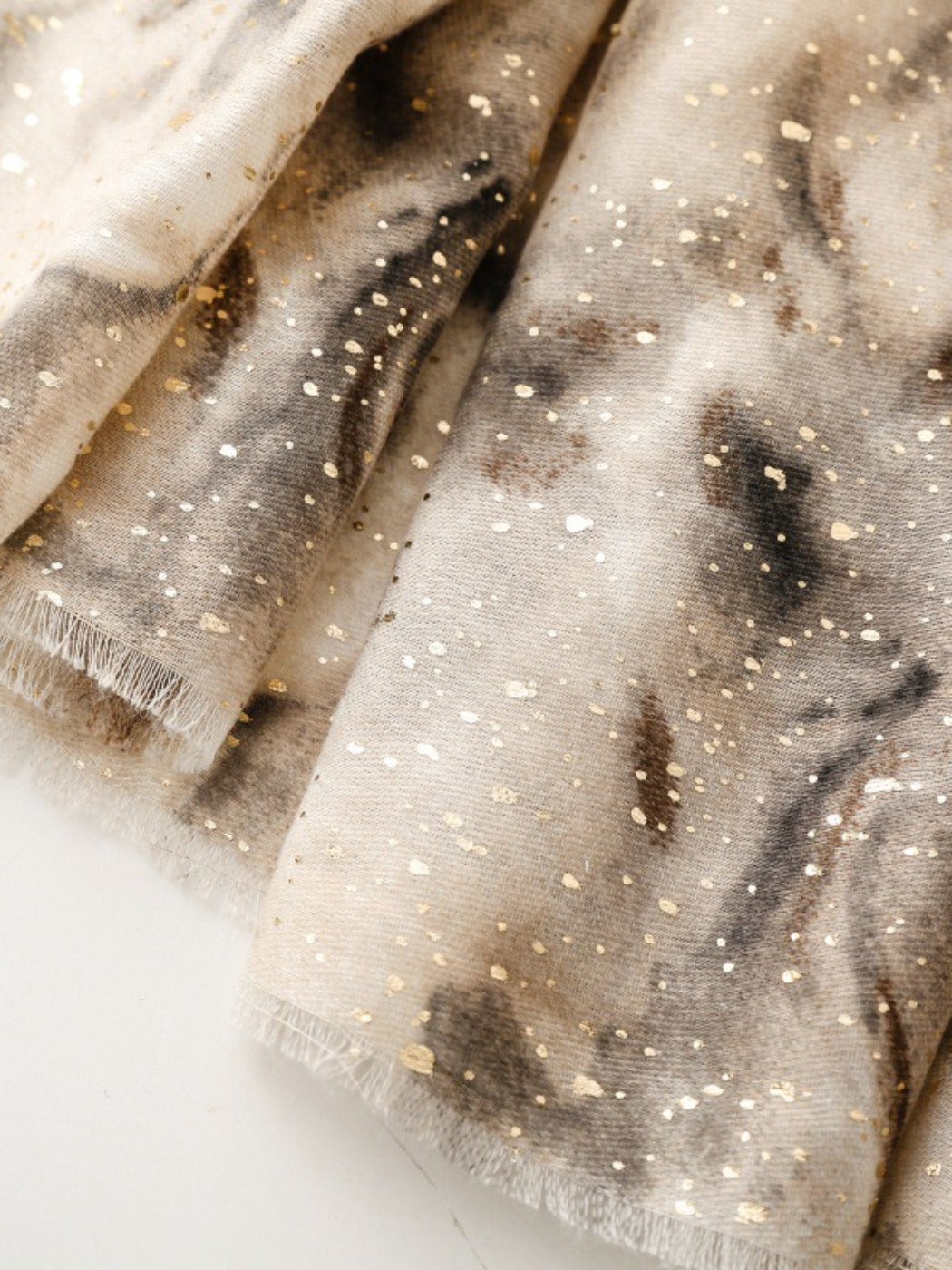 Scarvii - Unique Gradient Scarf & Shawl with Polka Dots