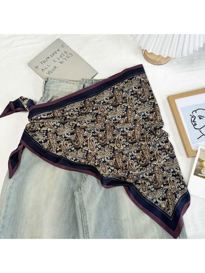 Scarvii - Minimalist Chic Style Triangle Scarf