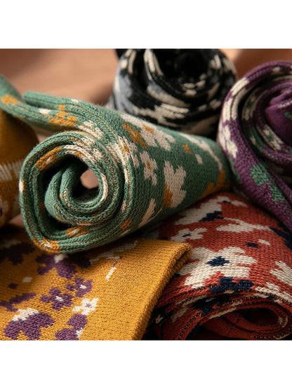 Rufia - Retro Wildflower Pattern Crew Socks