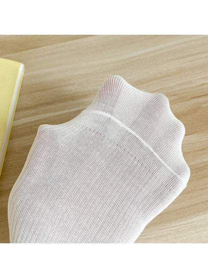 Rufia - Playful Dog Embroidery Women's No-Show Socks