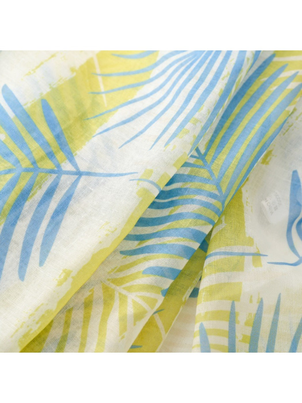 Scarvii - Travel Scarf with Plant Leaf Print