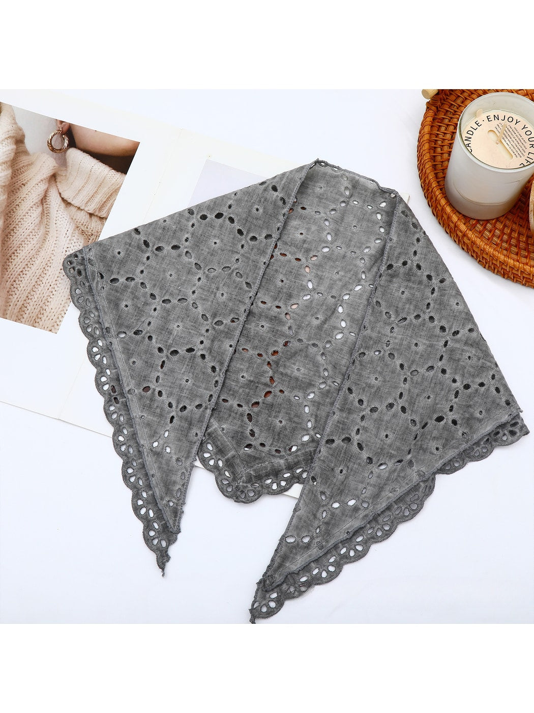 Scarvii - Casual Hollow Out Triangle Bandana
