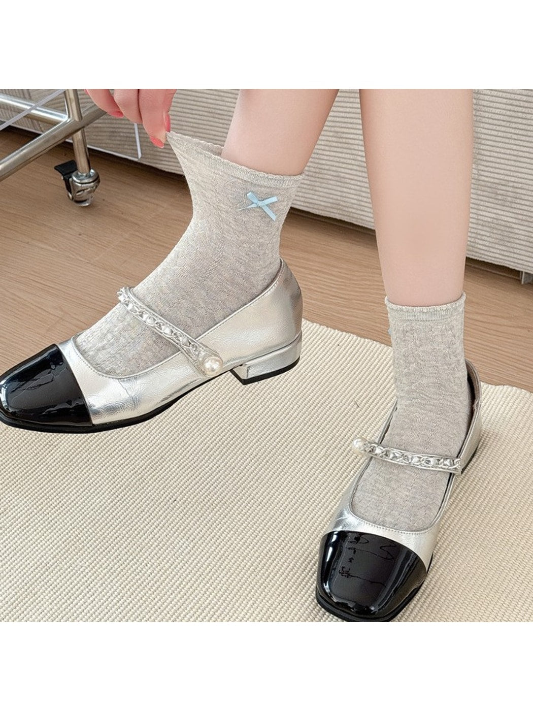 Rufia - Bow Detail Solid Color Ankle Socks