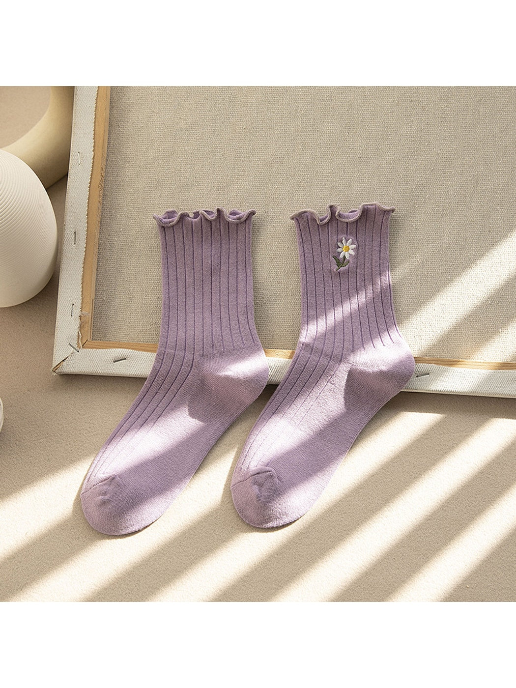Rufia - Ruffle Trim Flower Embroidery Crew Socks