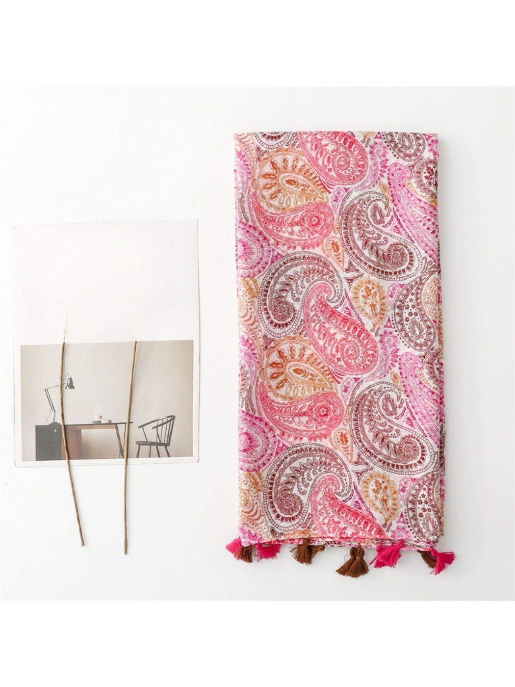 Scarvii - Flowing Paisley Pattern Everyday Scarf
