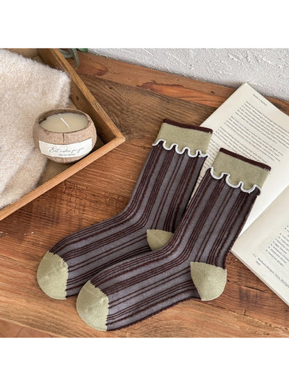 Rufia Striped Socks with Scallop Edge