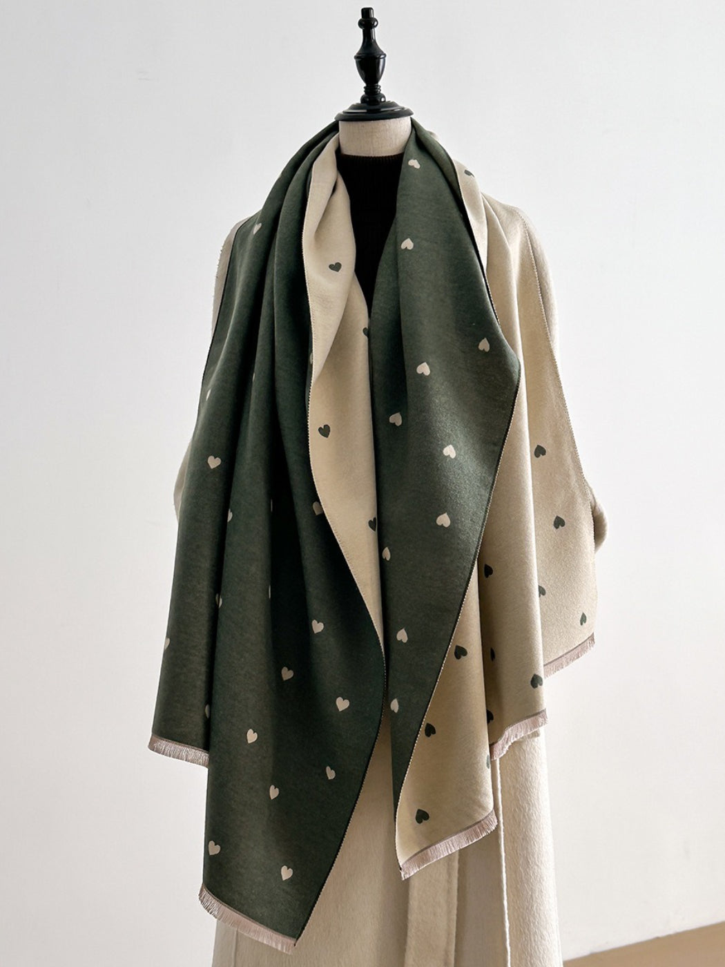 Scarvii – Reversible Heart Print Scarf & Wrap