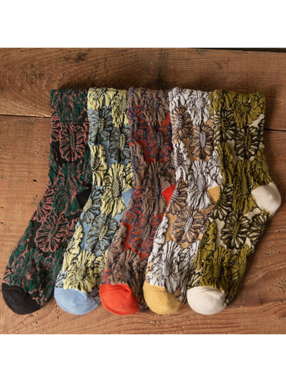 Rufia Textured Bloom Pattern Crew Socks first product image