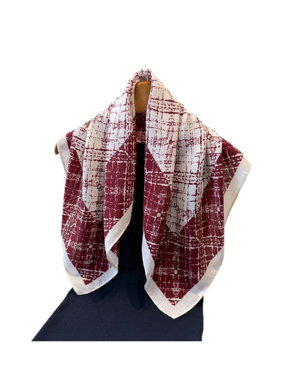 Scarvii - Square Scarf with Plaid Pattern