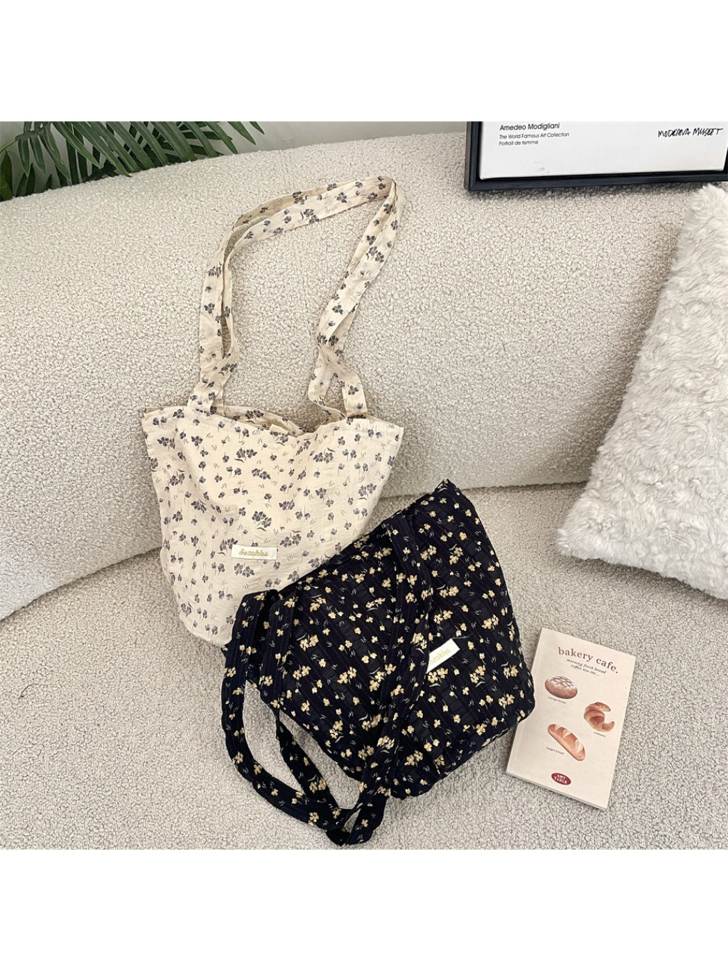 Cosbai - Vintage Floral Shoulder Tote