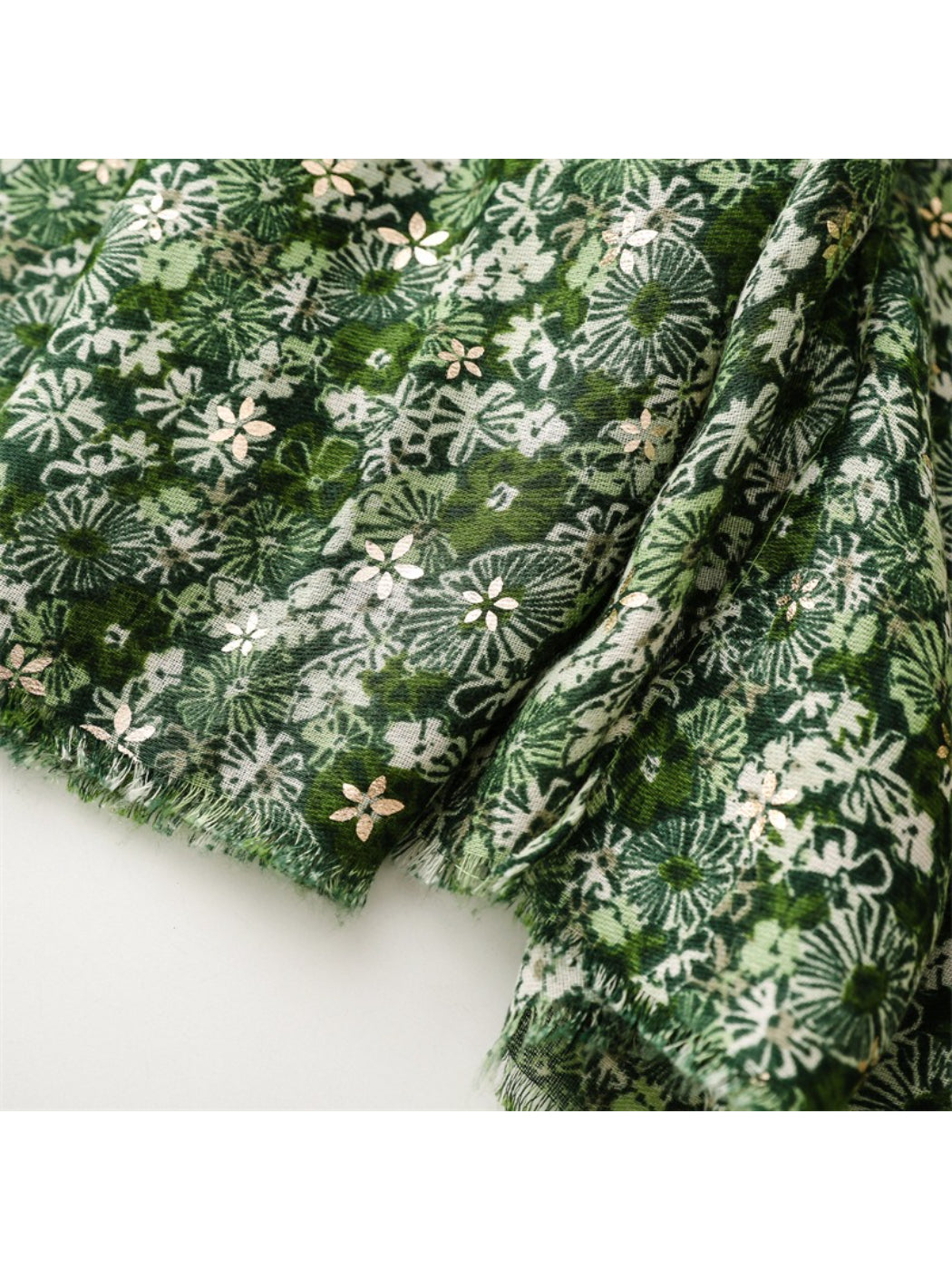 Scarvii - Ditsy Floral Print Scarf