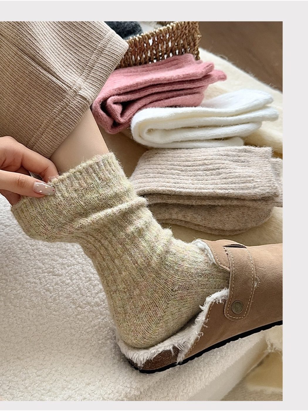 Rufia - Fuzzy Ribbed Cozy Crew Socks