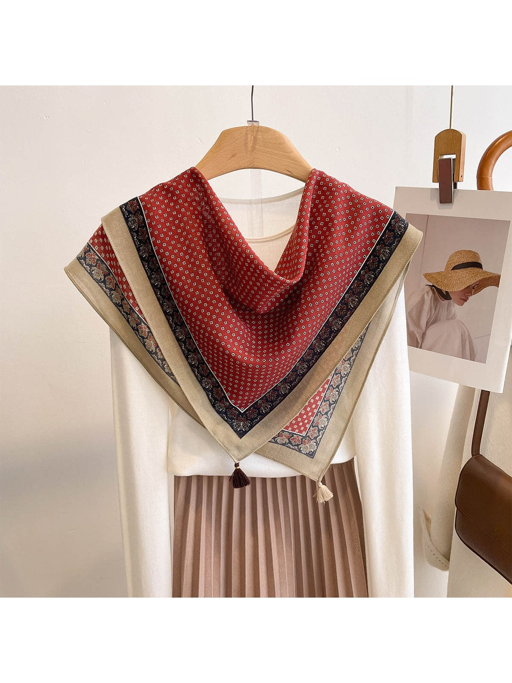 Scarvii - Retro Tiny Print Tassel Square Scarf