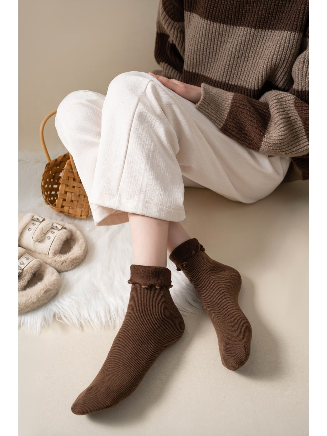 Rufia – Ruffled Plush Lined Winter Socks