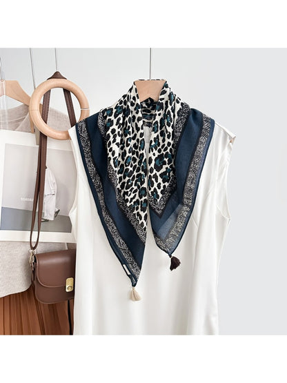 Scarvii - Classic Leopard Pattern Fashion Square Scarf