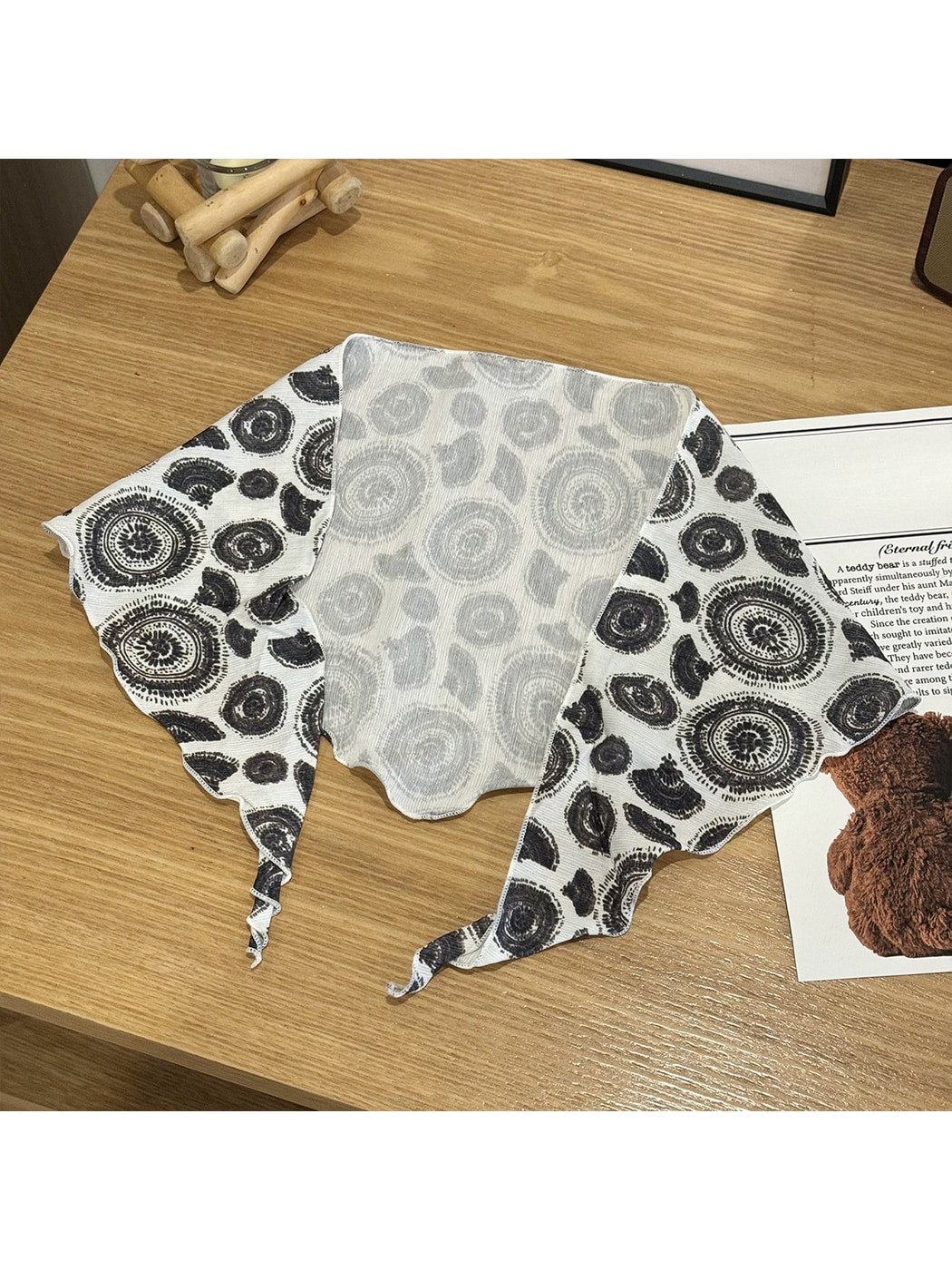 Scarvii - Circular Print Everyday Triangle Bandana