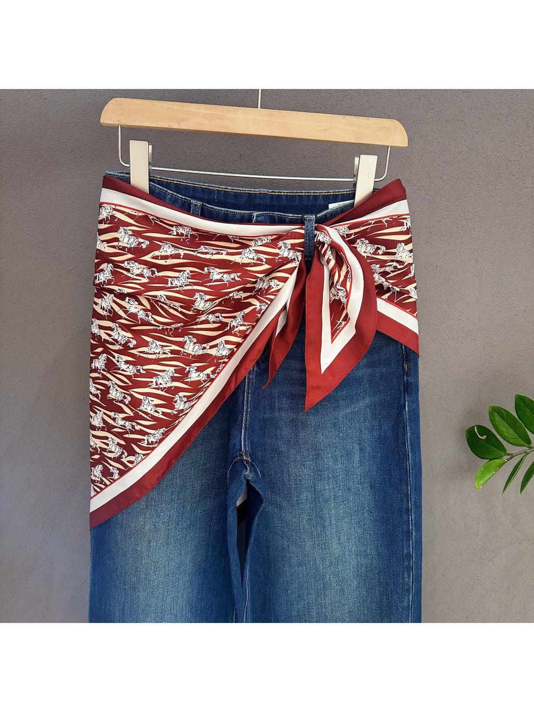 Scarvii - Horse Print Contrast Border Triangle Bandana