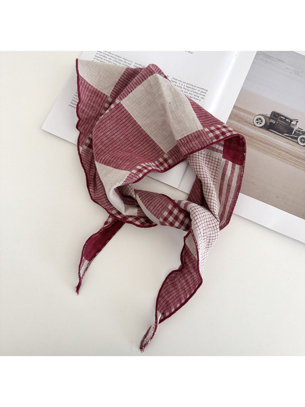Scarvii - Retro Geometric Check Triangle Bandana