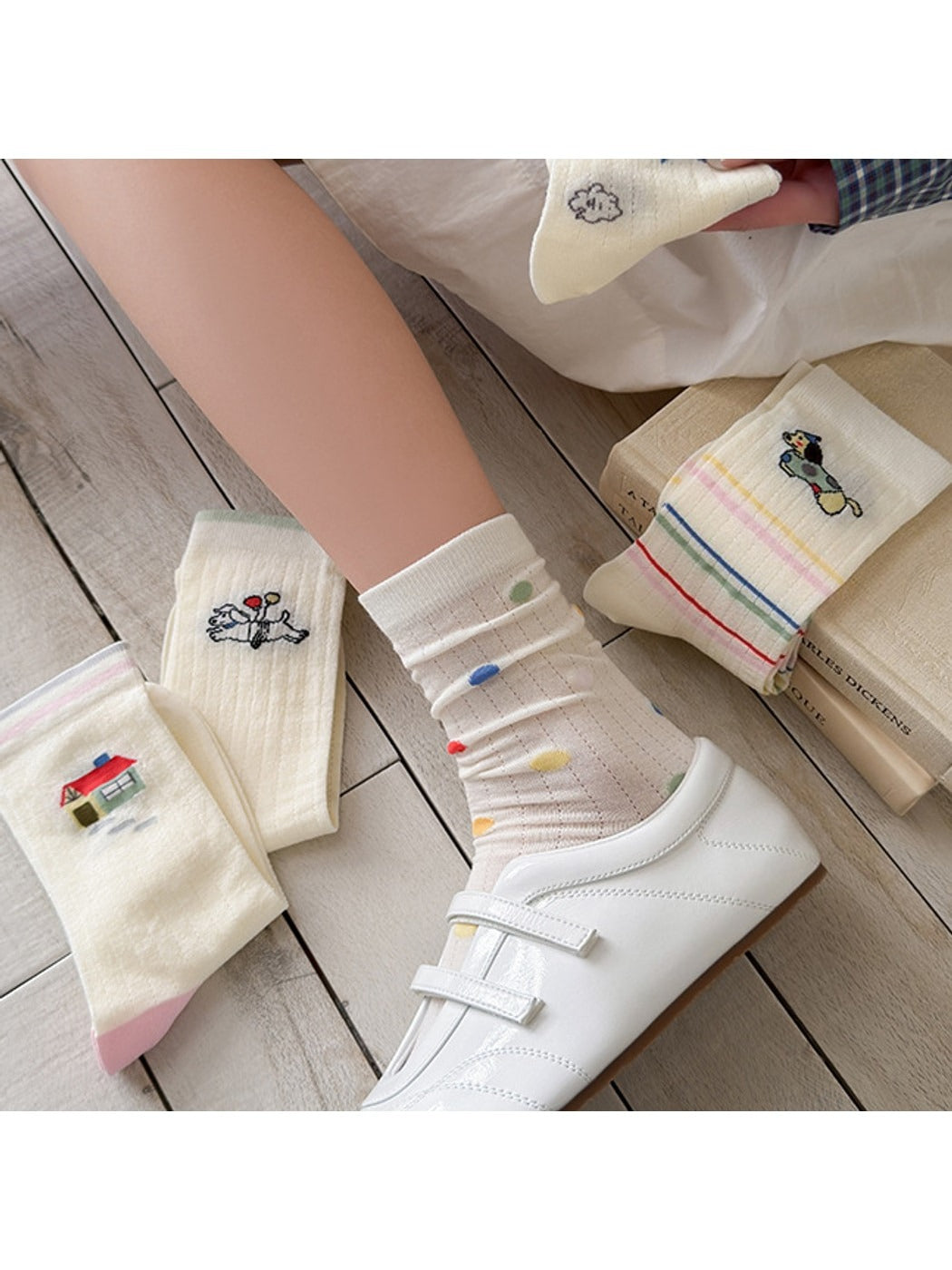 Rufia - Women's Playful Pattern Crew Socks