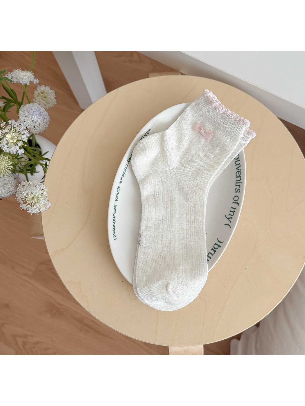 Rufia - Buttery Floral Bow Detail Casual Ankle Socks