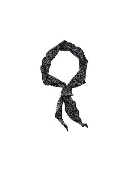 Scarvii - Print Scalloped Edge Triangle Bandana