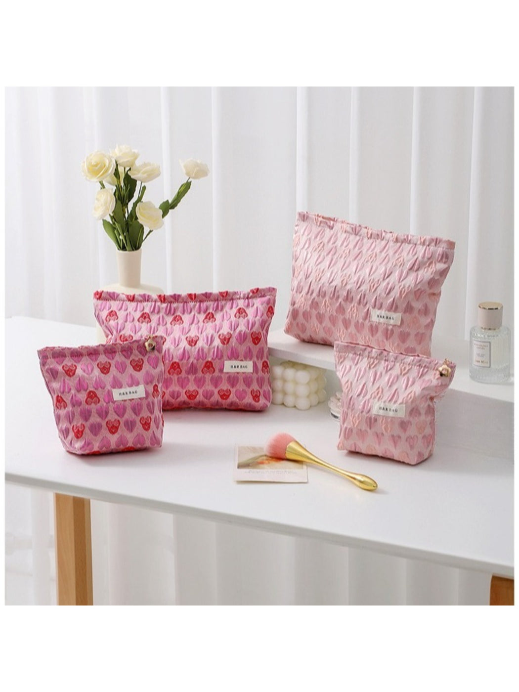 Cosbai - Heart Pattern Cosmetic Bag