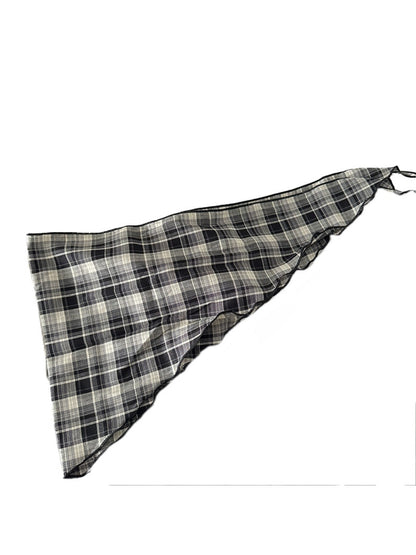Scarvii - Plaid Pattern Triangle Scarf