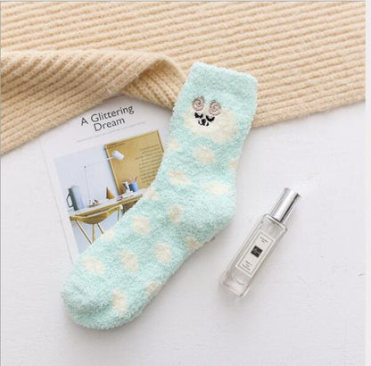 秋冬加厚刺绣小羊珊瑚绒袜子居家斑点女地板袜珊瑚绒睡眠袜毛圈袜