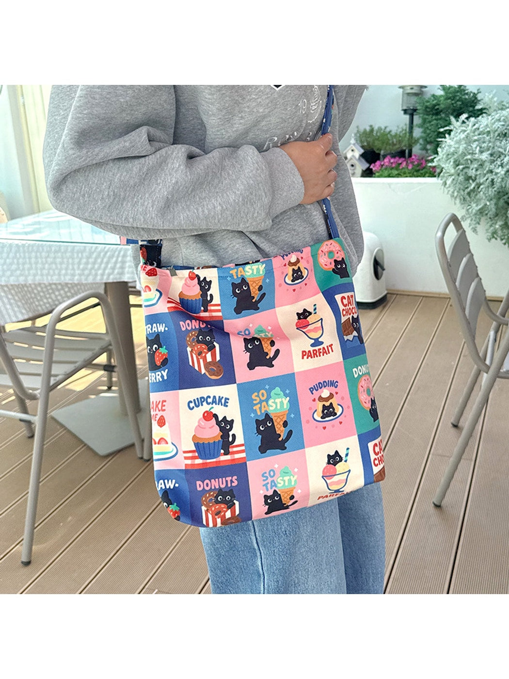 Cosbai - Cute Cat Dessert Print Casual Crossbody Bag