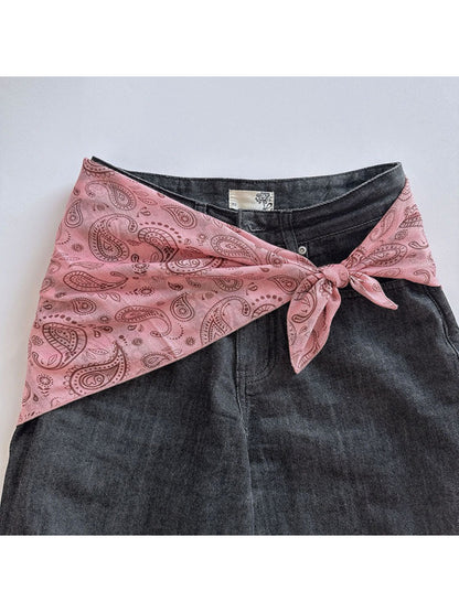 Scarvii - Vintage Paisley Accent Scarf