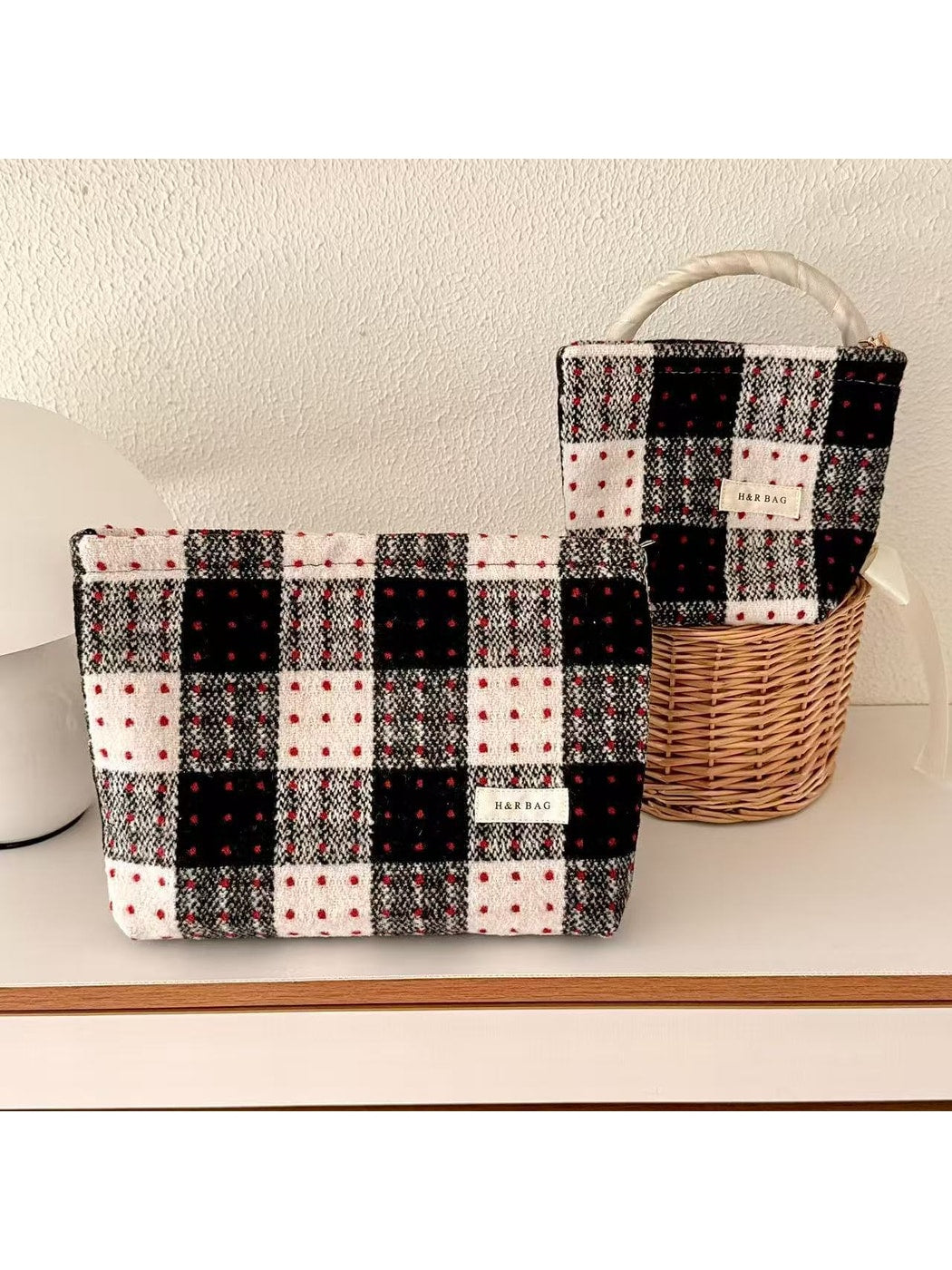 Cosbai - Plaid Polka Dots Handheld Women's Cosmetic Bag