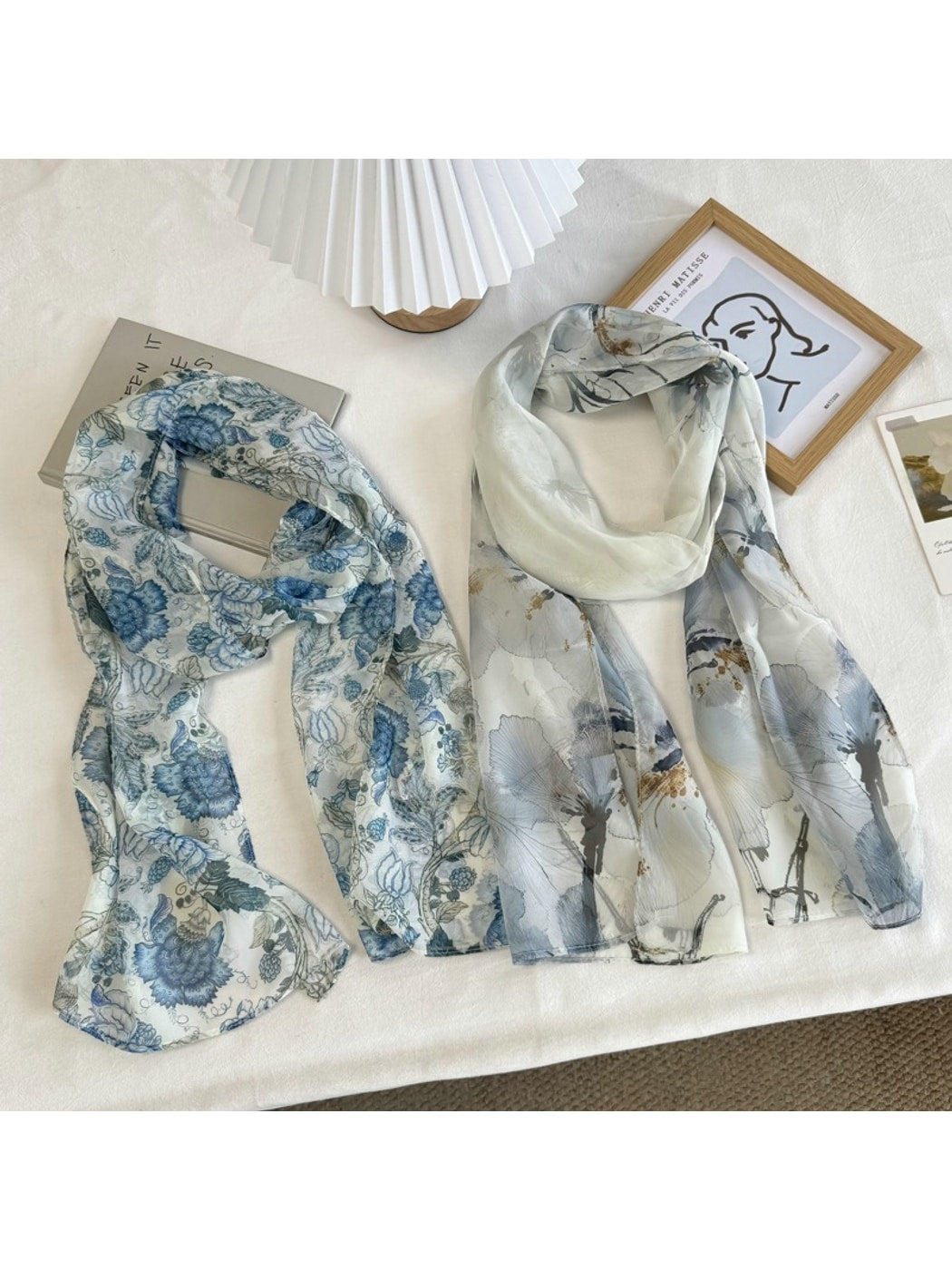 Scarvii - Retro Style Botanical Floral Scarf