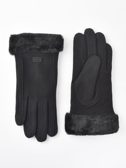 Gloving gloves with fleece lining glove shape