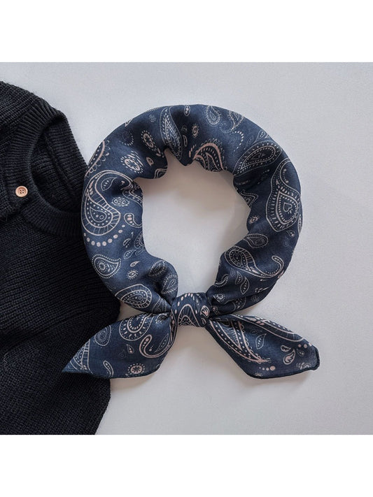 Scarvii - Vintage Paisley Accent Scarf