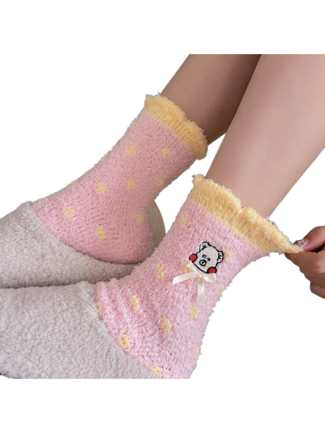 Rufia - Embroidered Cartoon Face & Ribbon Bow Crew Socks