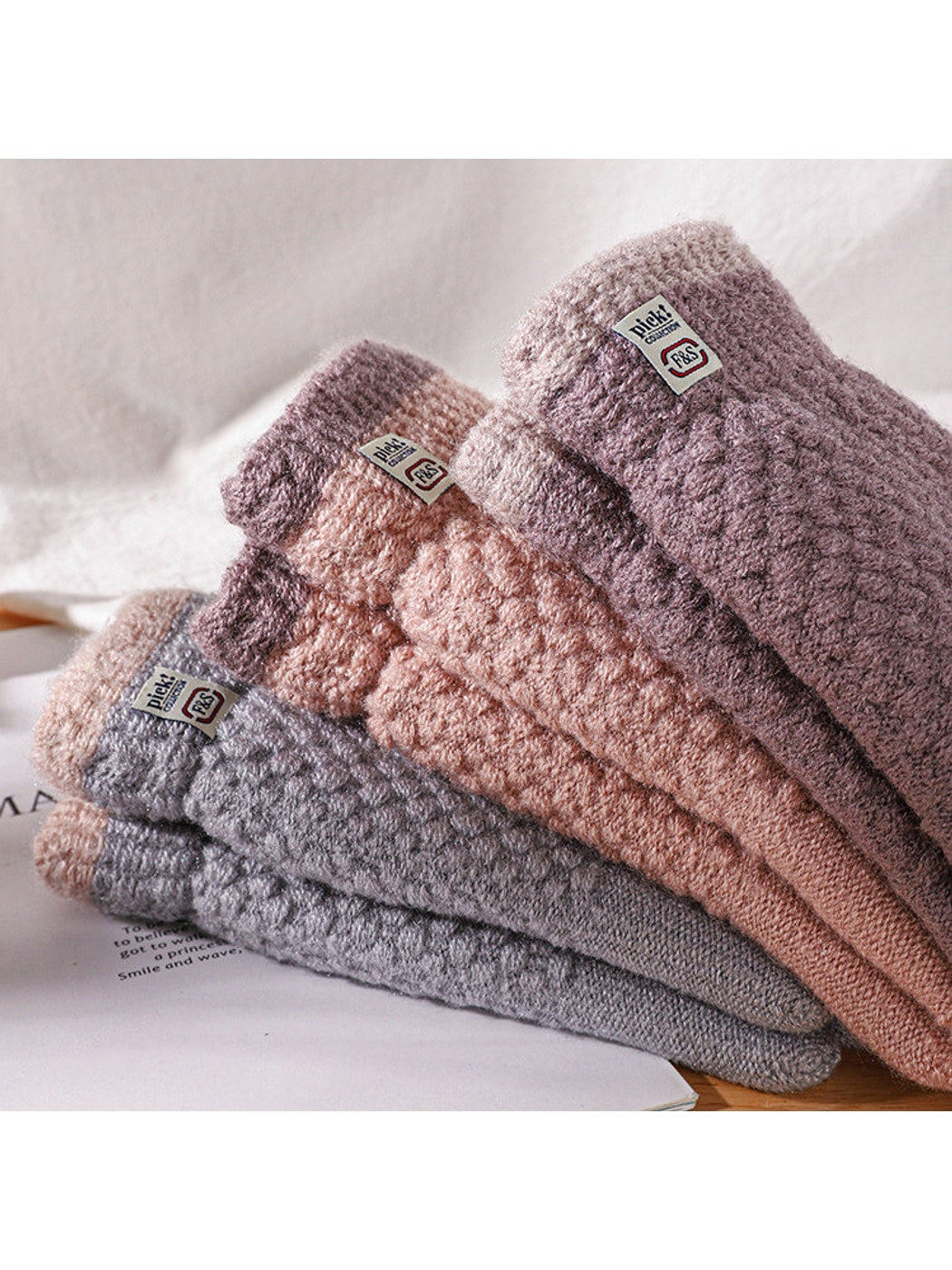 Gloving - Textured Fingered Women's Winter Knit Gloves
