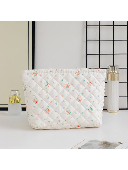 Cosbai - Rustic Style Floral Pattern Quilted Zip Pouch