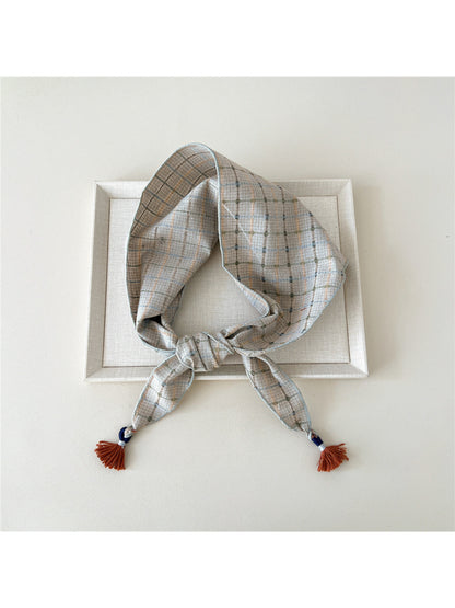 Scarvii - Plaid Pointed-End Triangle Scarf