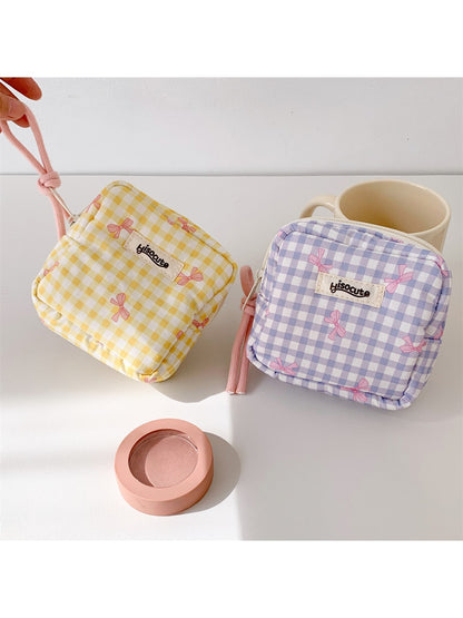 Cosbai Small Plaid Makeup Pouch Square Bag product image