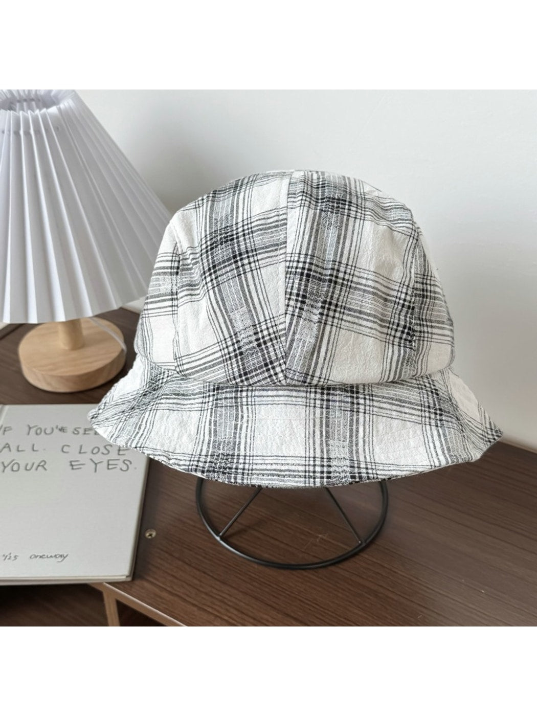 Haila - Simple Pattern Wide Brim Bucket Hat