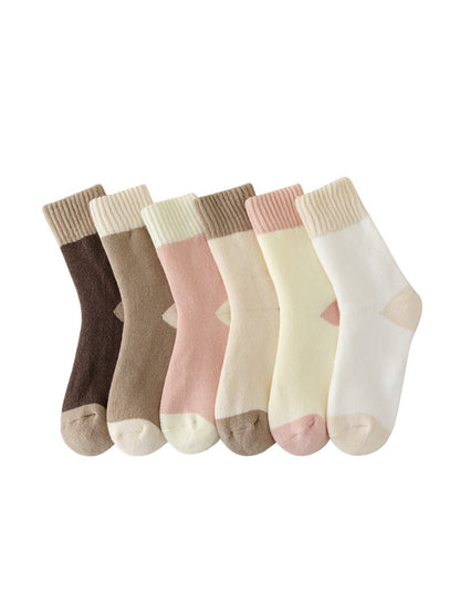 Rufia - Soft Creamy Tone Everyday Crew Socks