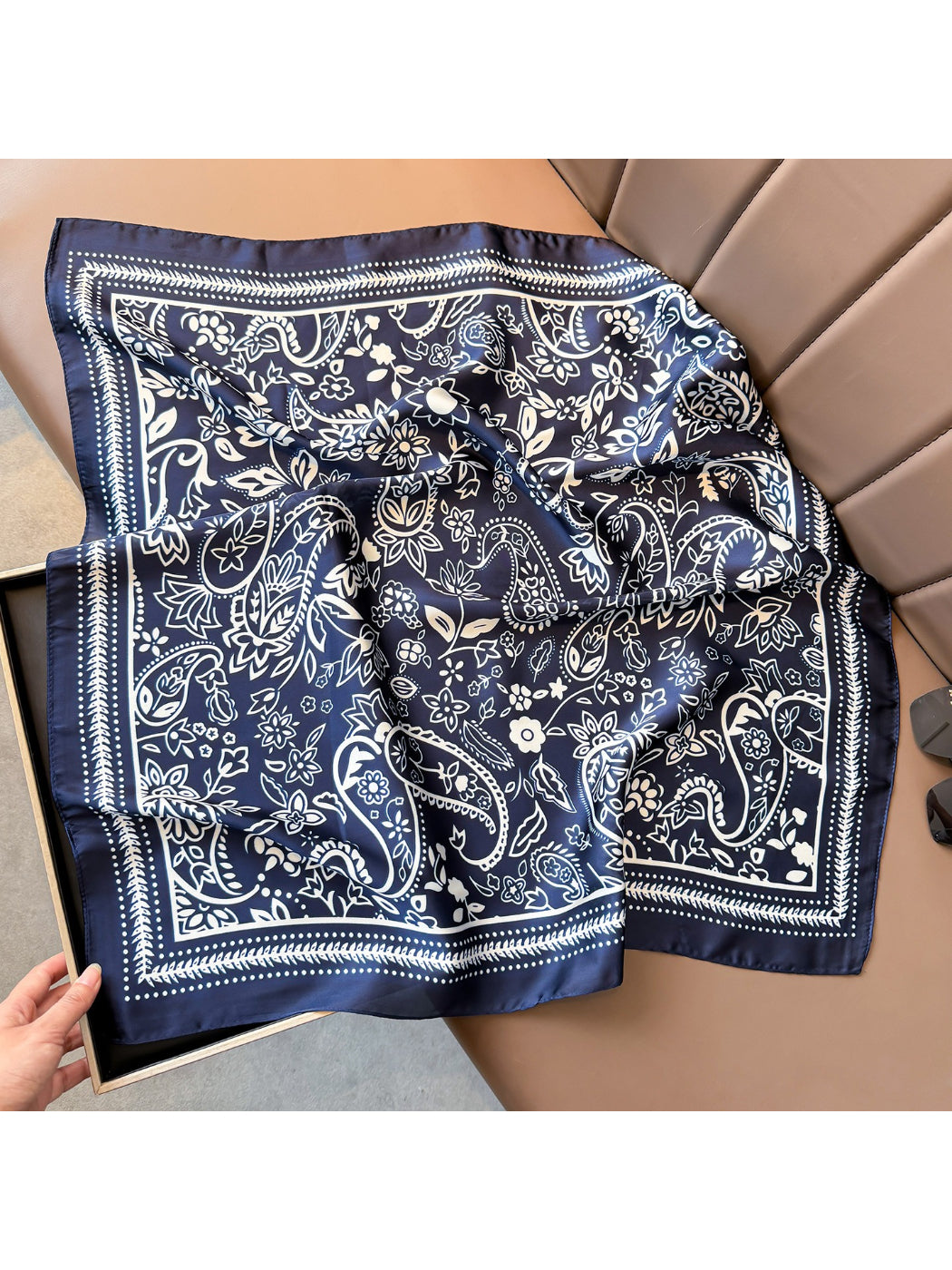 Scarvii Vintage Paisley Square Scarf