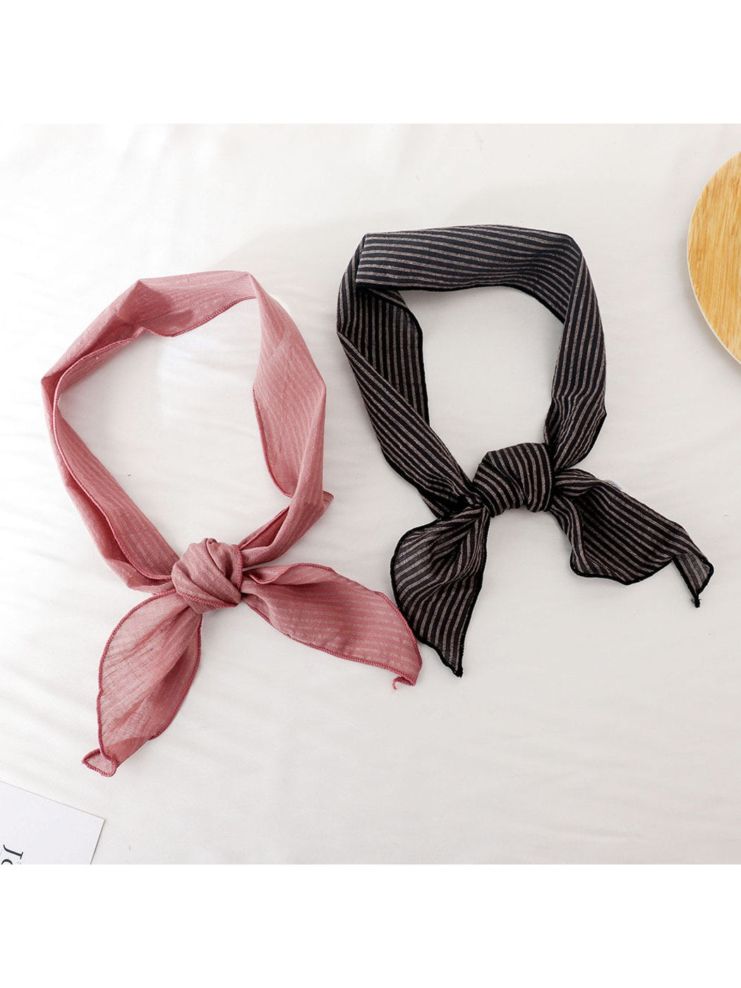 Scarvii - Striped Printed Narrow Neck Scarf