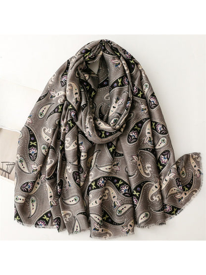 Scarvii - Vintage Paisley Pattern Scarf