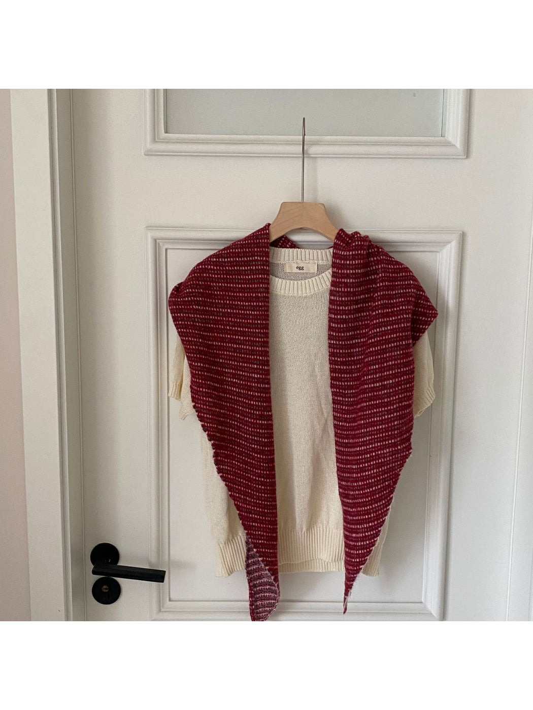 Scarvii - Textured Stripe Triangle Knit Scarf