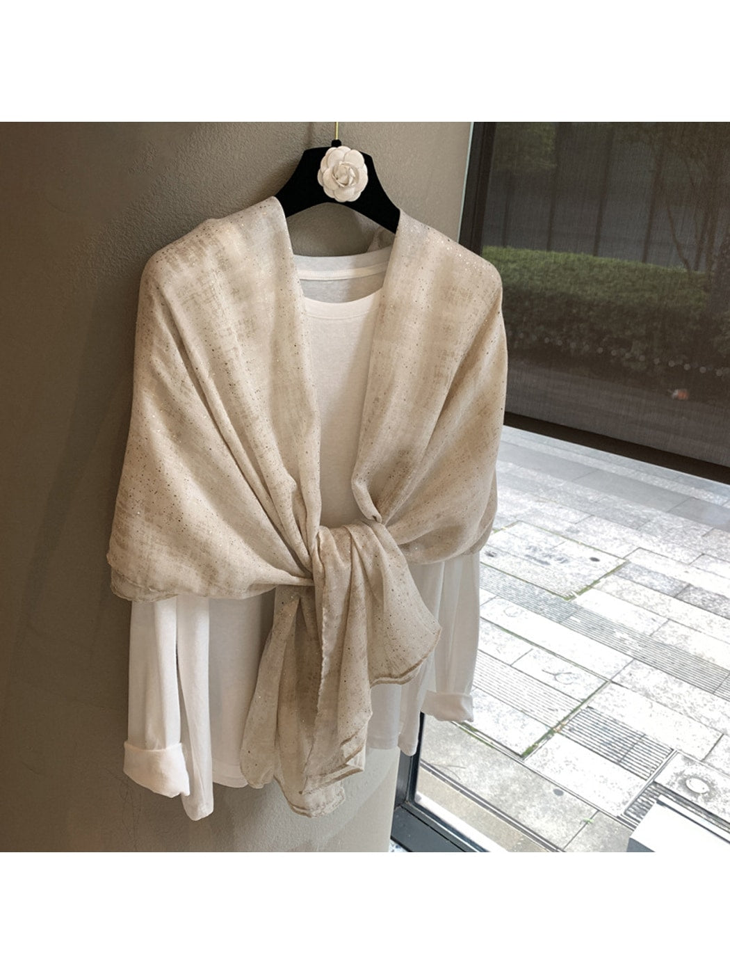 Scarvii - Minimal Gold Detail Everyday Wrap Scarf