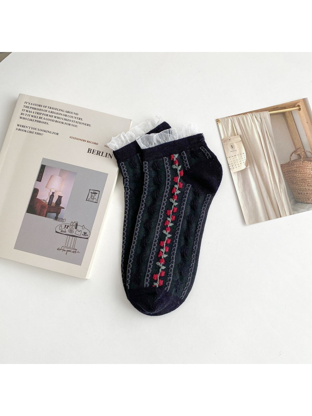 Rufia - Vintage Embroidered Lace Cuff Crew Socks product image 5